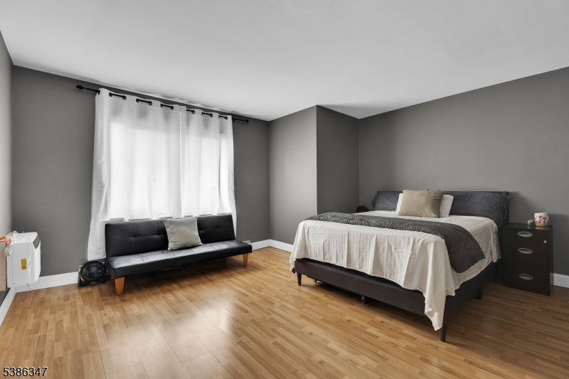 Claremont Hills - Residential