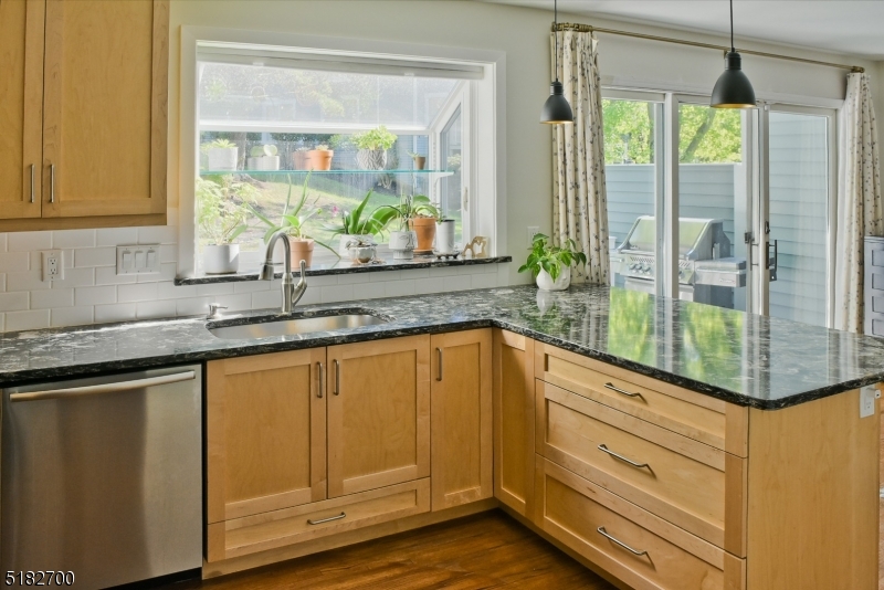 Knollcrest - Residential