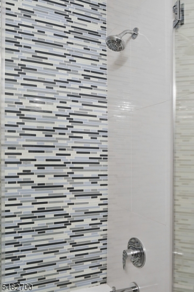 Knollcrest - Residential