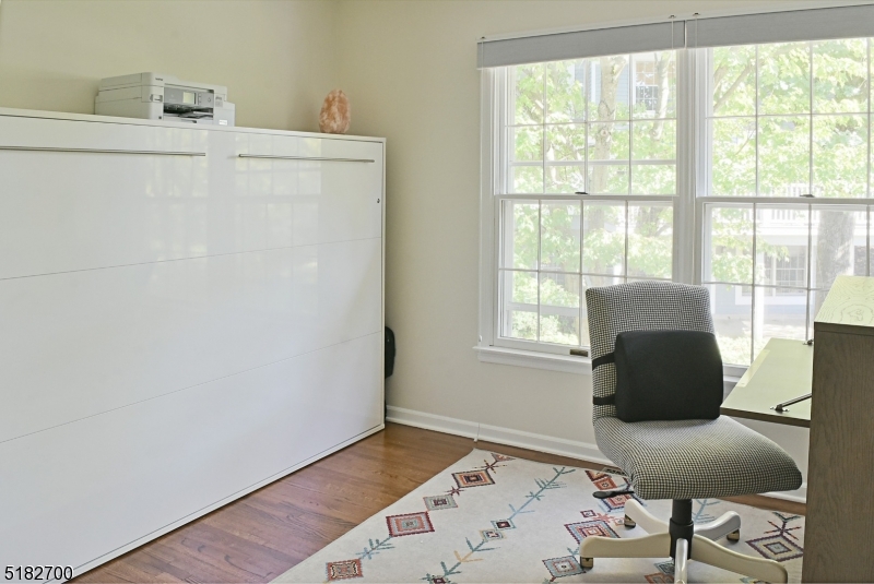 Knollcrest - Residential