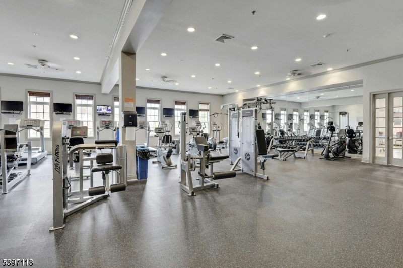 Four Seasons - Residential