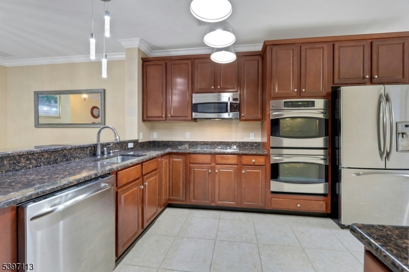 Four Seasons - Residential