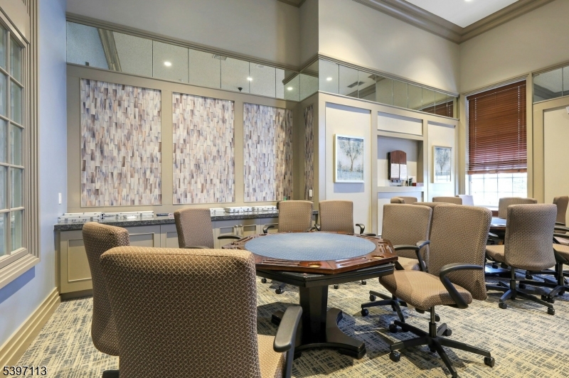 Four Seasons - Residential