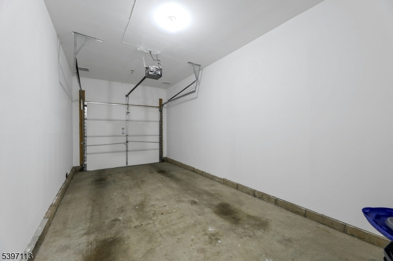 Four Seasons - Residential