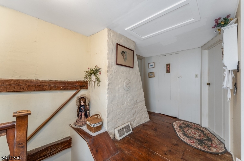 ROBERT HUNTER - Residential