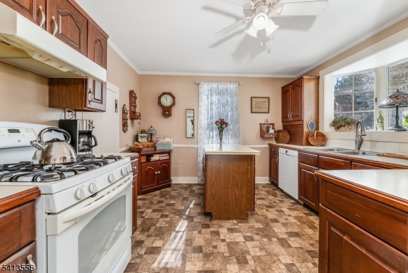 ROBERT HUNTER - Residential