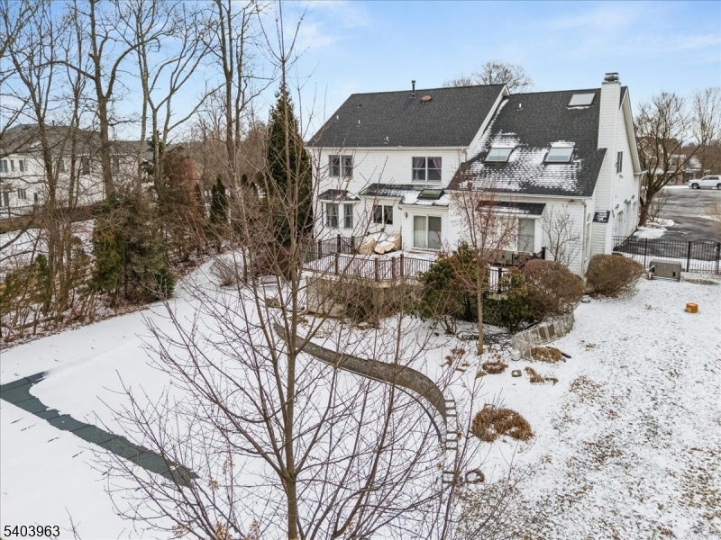 HUNTERDON RIDGE - Residential