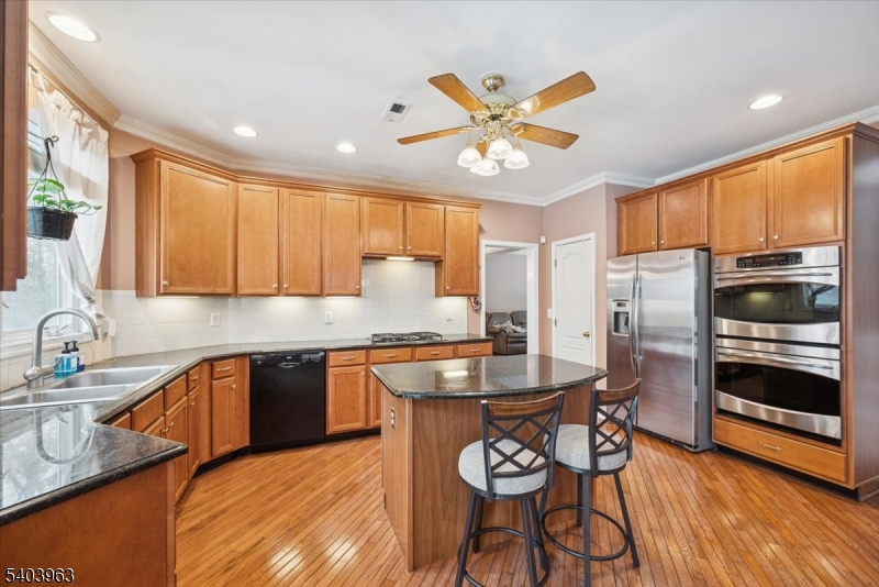 HUNTERDON RIDGE - Residential