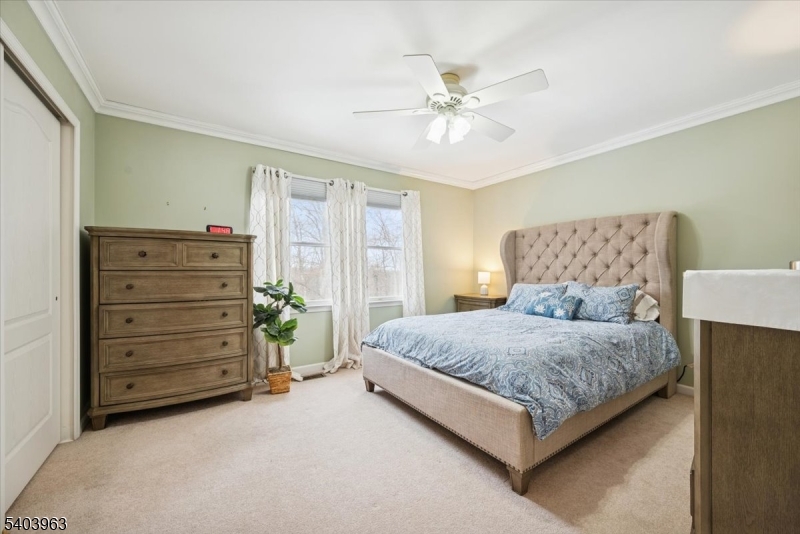 HUNTERDON RIDGE - Residential