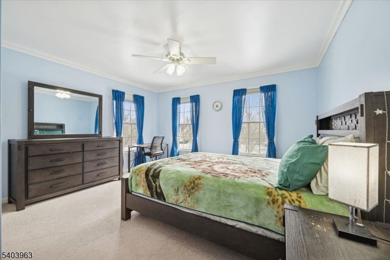 HUNTERDON RIDGE - Residential