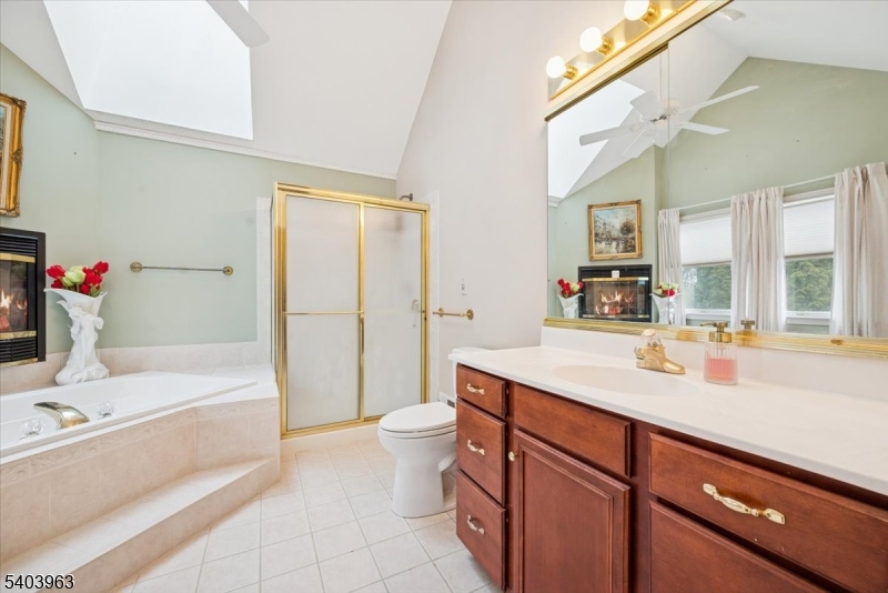 HUNTERDON RIDGE - Residential