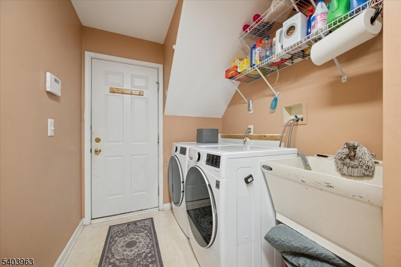 HUNTERDON RIDGE - Residential