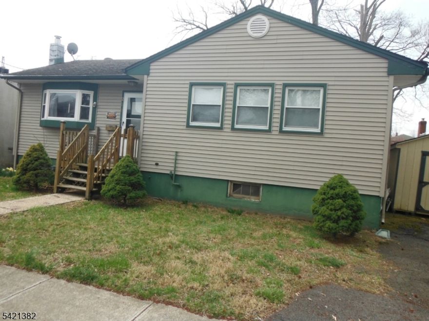 Occupied property, inspections not available, sold as-is. The online sales event for this property begin on 04/20/2026 and ends on 04/22/2026.PLEASE SEE ADDITIONAL ADDENDUM ATTACHED