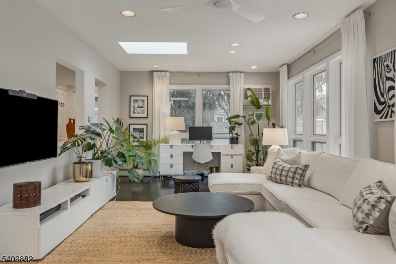 Oakview - Residential