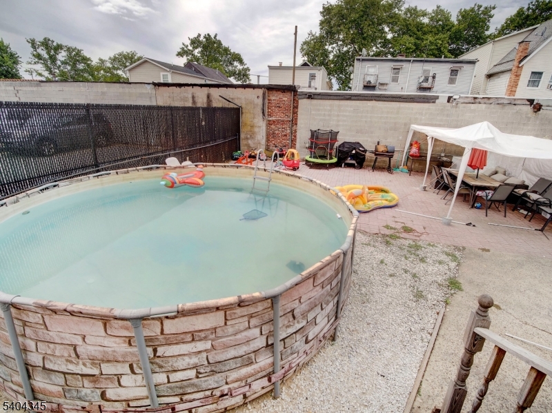 Ironbound Section - Residential Income