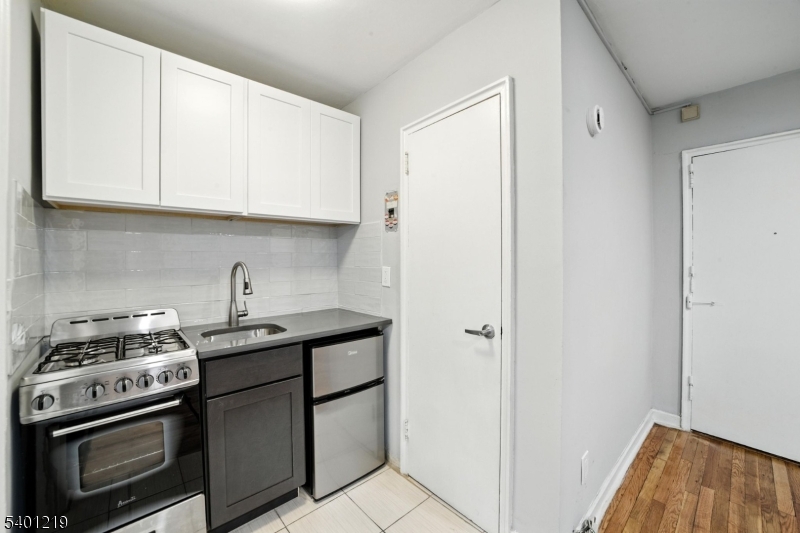 Studios at 819 - Residential Lease