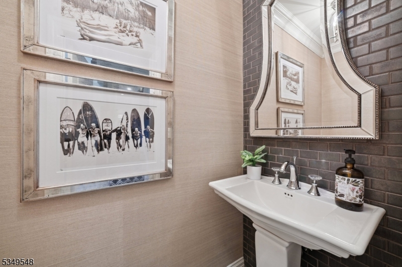 POETS SECTION - Residential