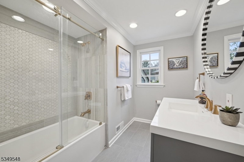 POETS SECTION - Residential