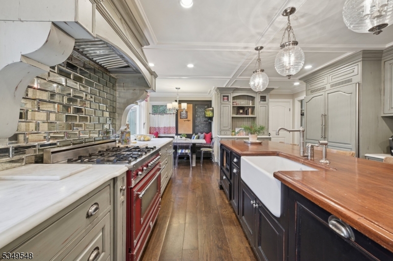 POETS SECTION - Residential