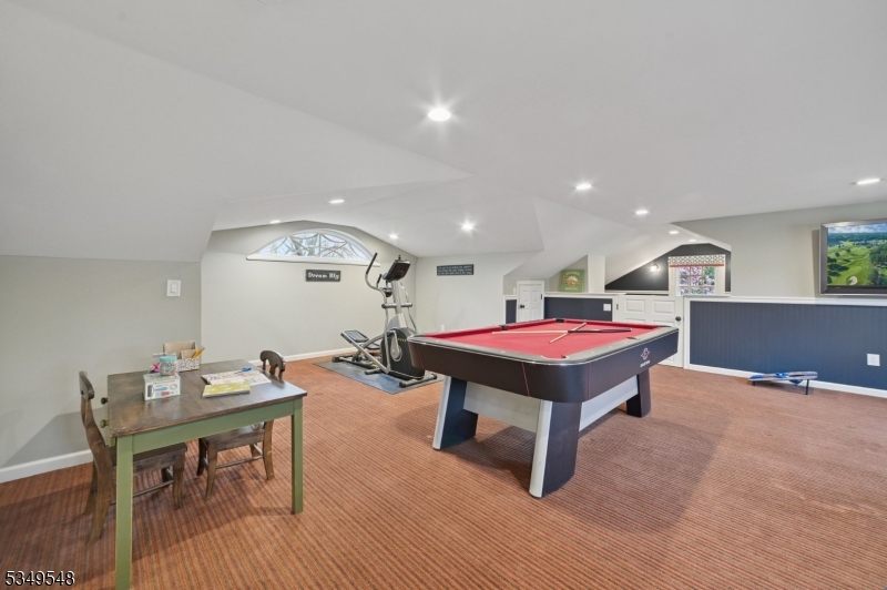 POETS SECTION - Residential