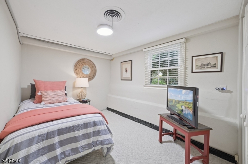 POETS SECTION - Residential