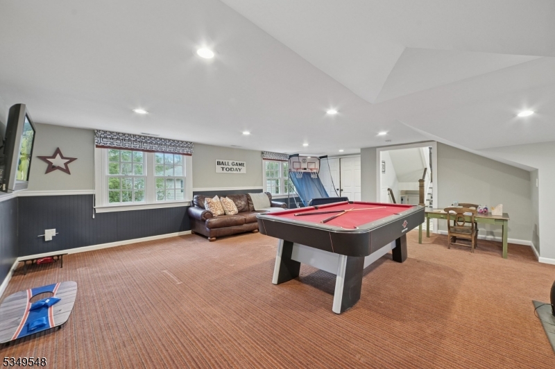 POETS SECTION - Residential