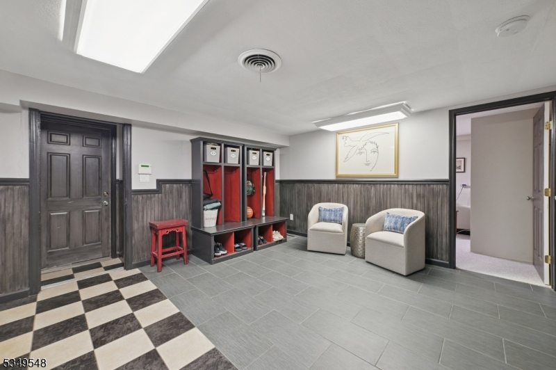 POETS SECTION - Residential