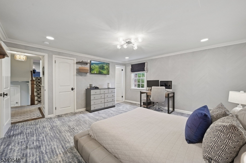 POETS SECTION - Residential