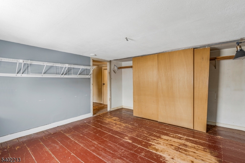 Three Bridges - Residential