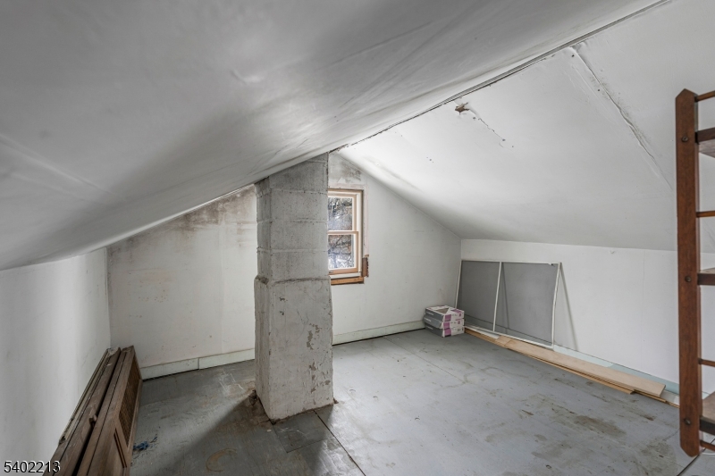 Three Bridges - Residential