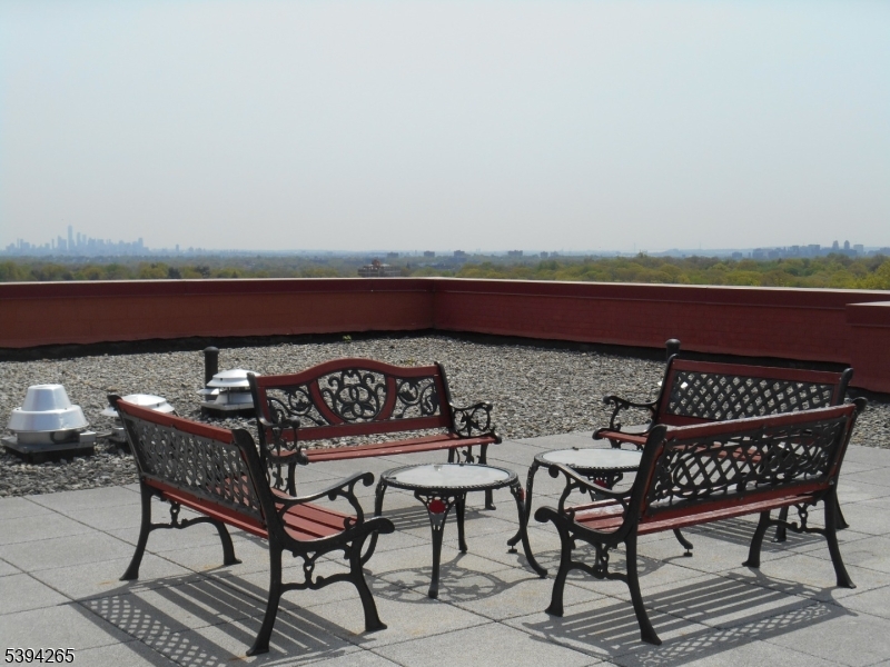 Fullerton Condominium - Residential Lease