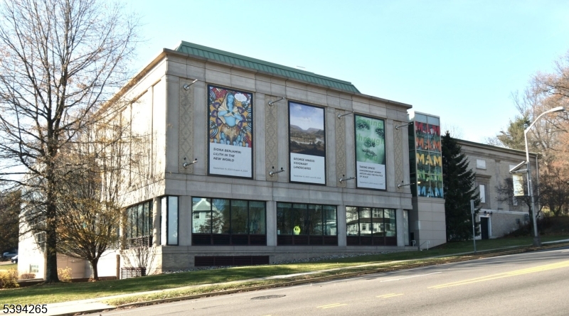 Fullerton Condominium - Residential Lease