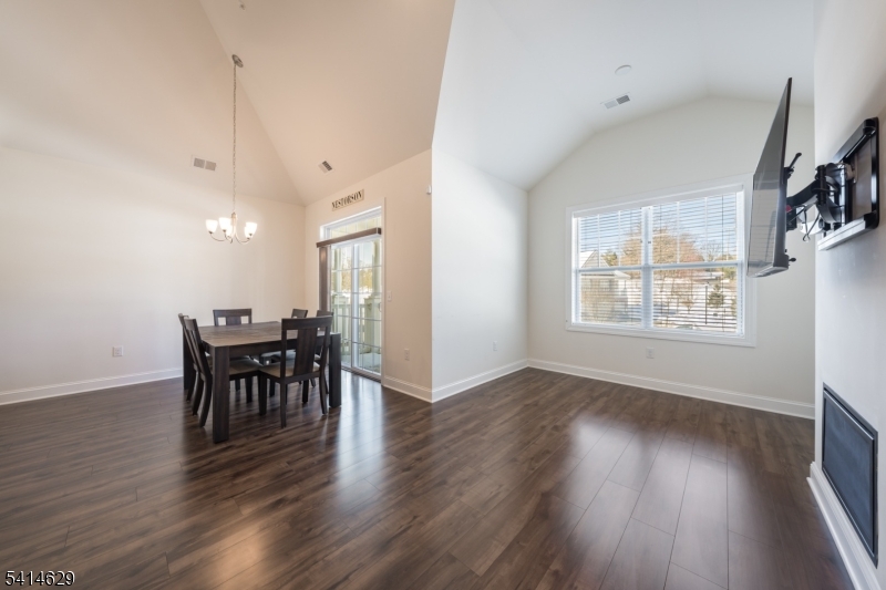 Autumn Point - Residential