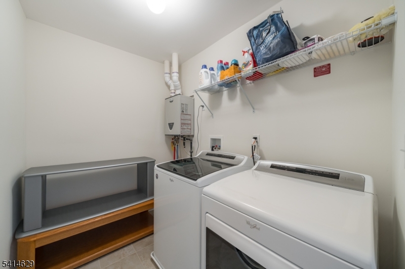 Autumn Point - Residential