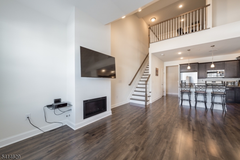 Autumn Point - Residential