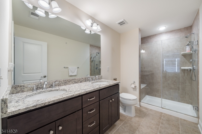 Autumn Point - Residential