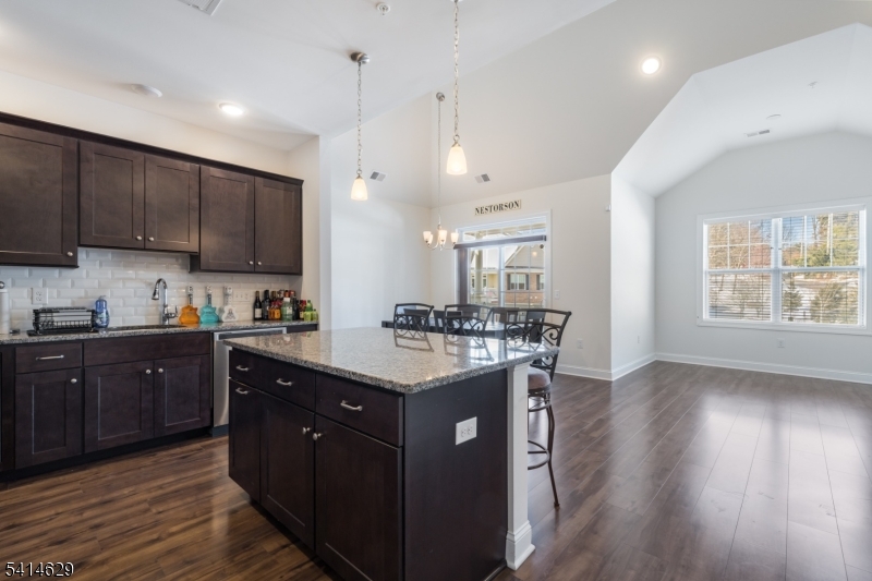 Autumn Point - Residential