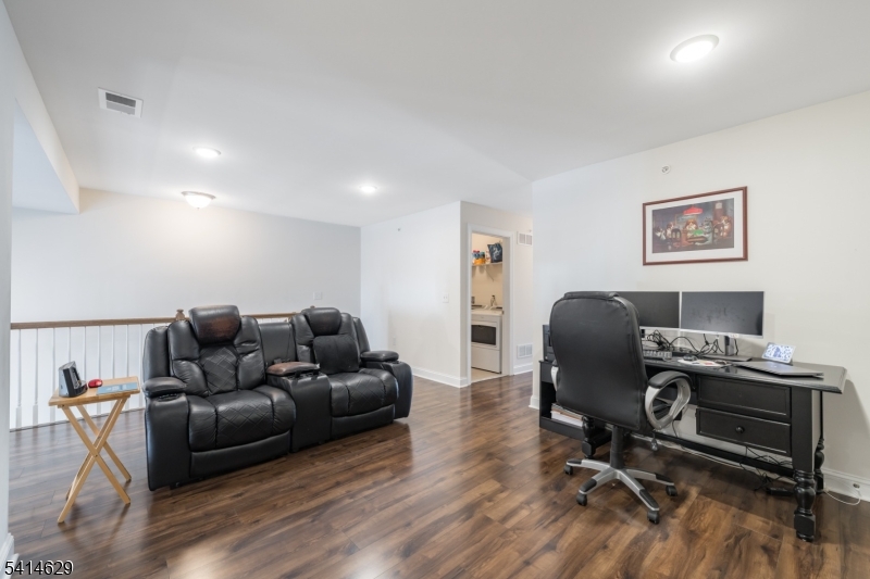 Autumn Point - Residential