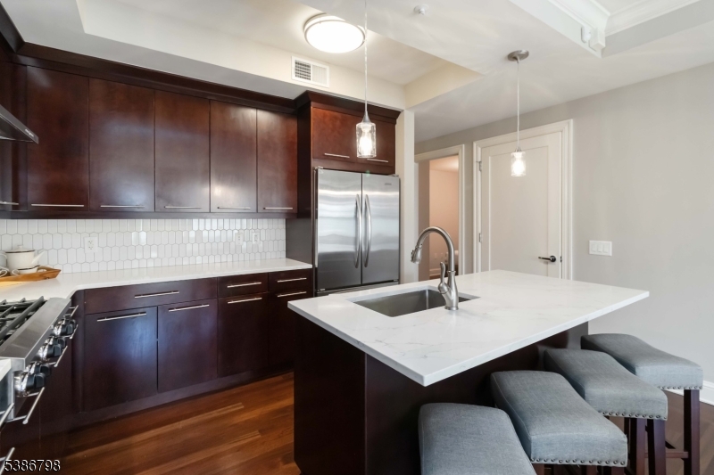 40 Park Place - Residential