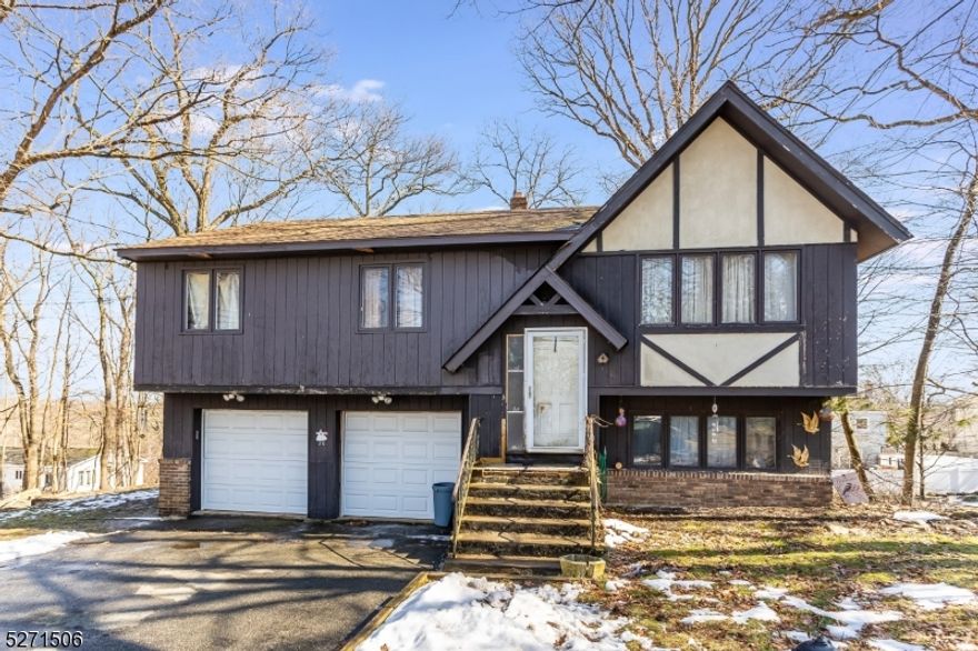 Great opportunity to renovate and make your own. House needs work and is in a great location.  Very close to Byram Cove Section of Lake Hopatcong.  Minutes to rts 206, 46 and 80. With some TLC this home can be a great place to call home