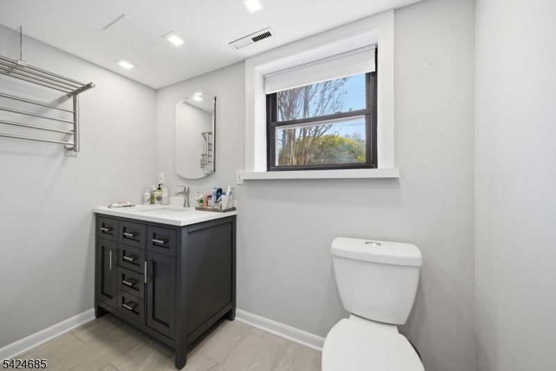 SUNNY HILL - Residential