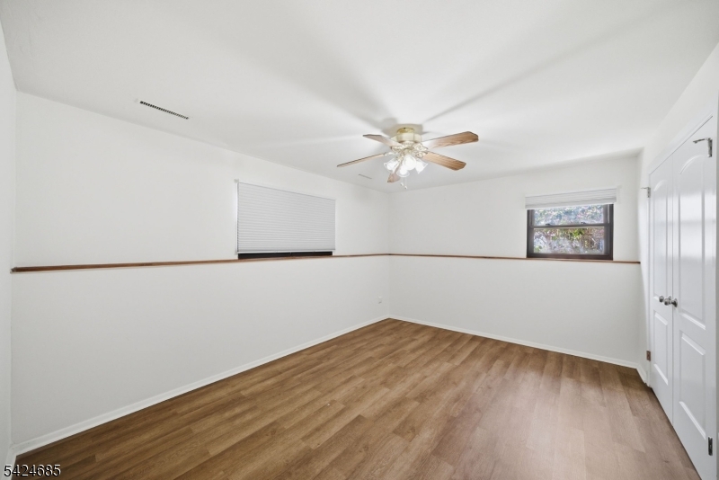 SUNNY HILL - Residential