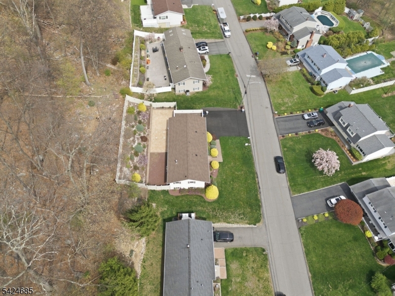 SUNNY HILL - Residential