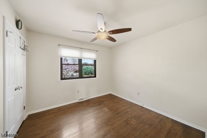 SUNNY HILL - Residential