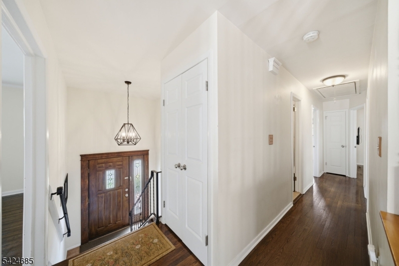 SUNNY HILL - Residential