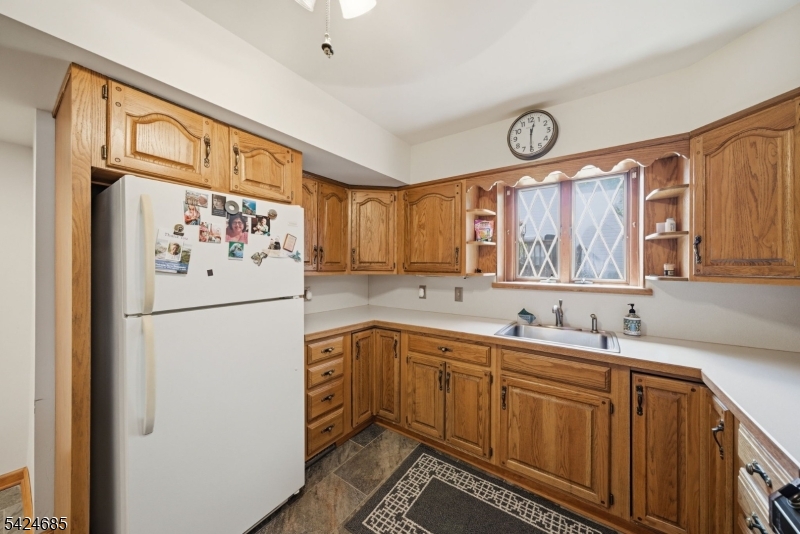 SUNNY HILL - Residential