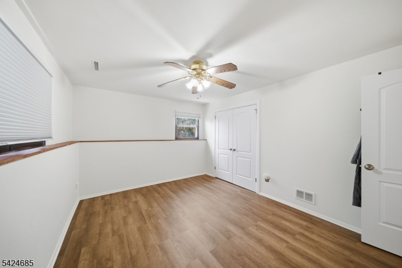 SUNNY HILL - Residential