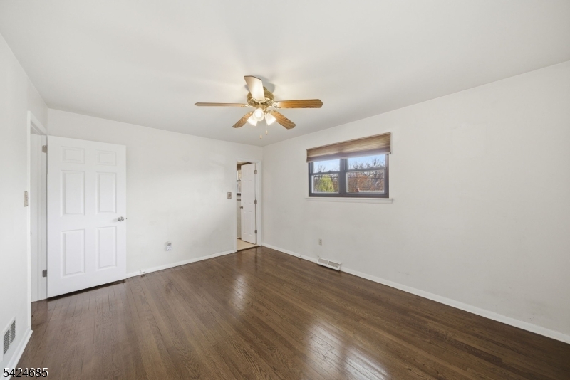 SUNNY HILL - Residential