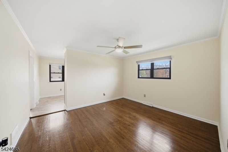 SUNNY HILL - Residential