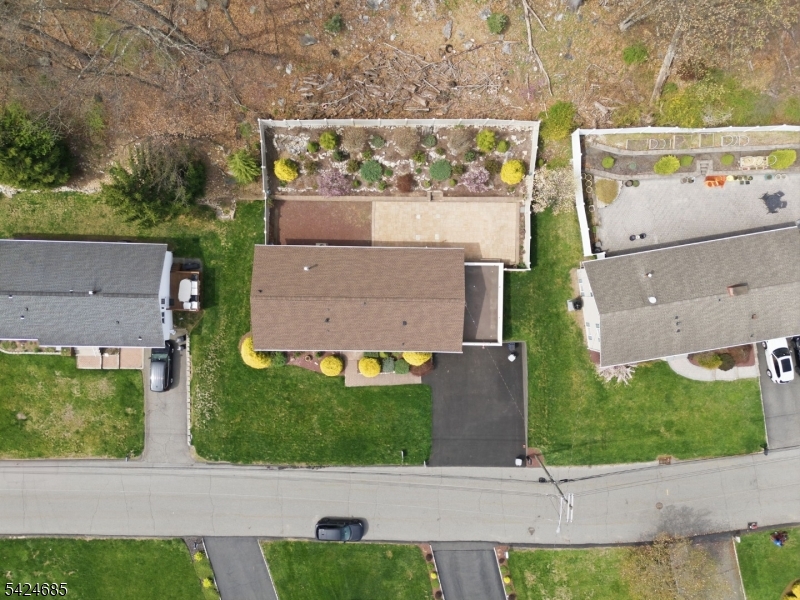 SUNNY HILL - Residential